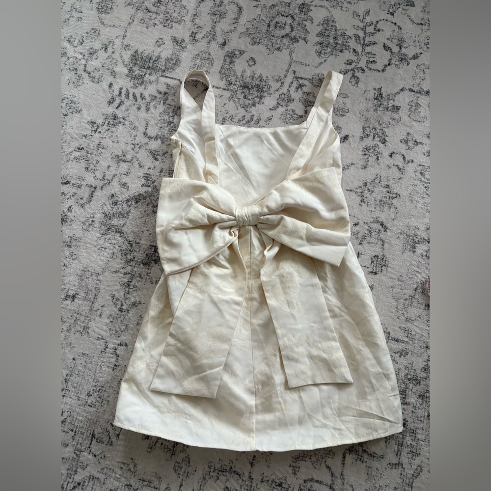 Lulus Flirtatious Poise Ivory Jacquard Bow Back Mini Dress Size Large NWT Bridal - Picture 2 of 11